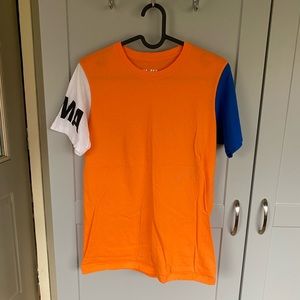 Moma t shirt